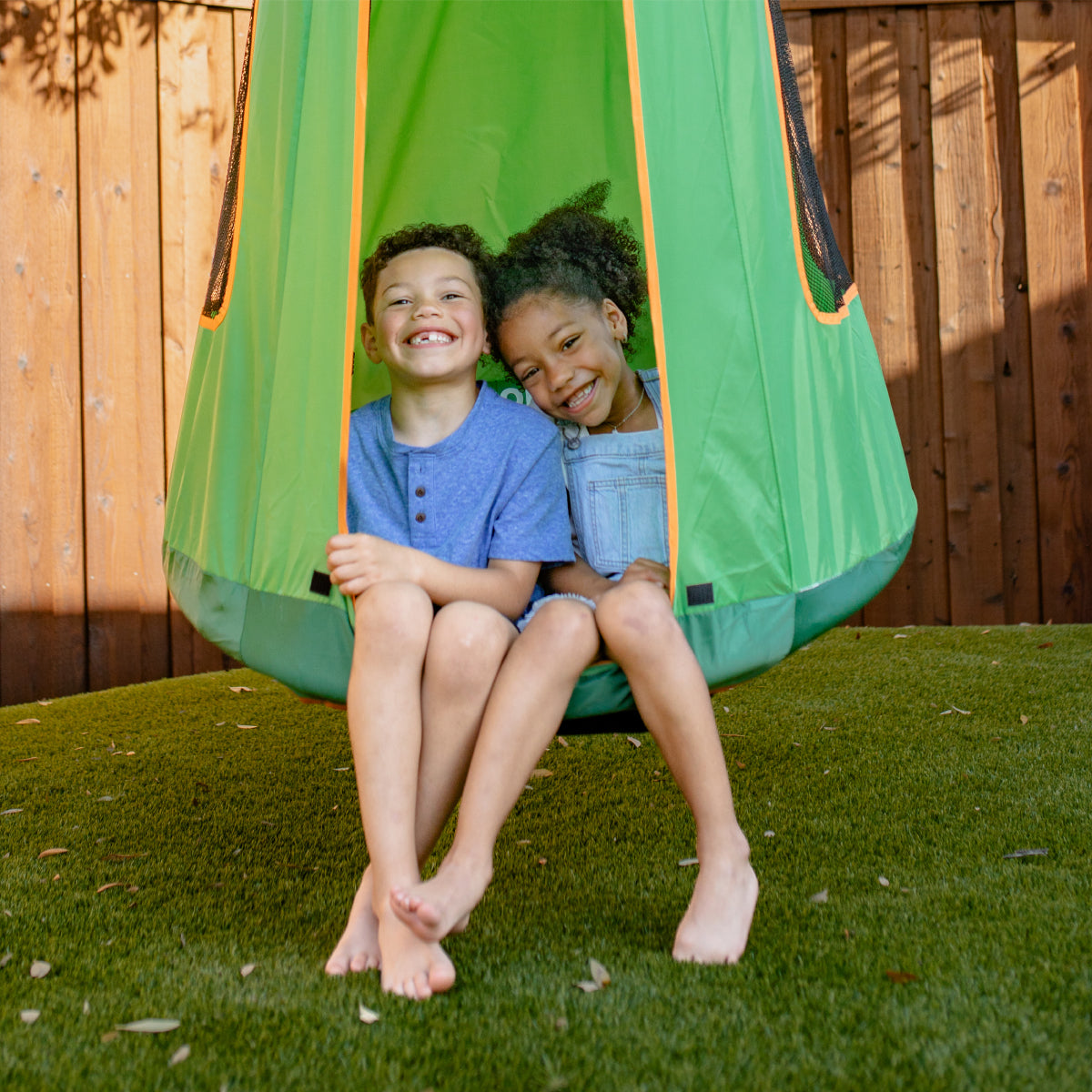 TitanFlex Swing Set with Saucer Green Tent Swing
